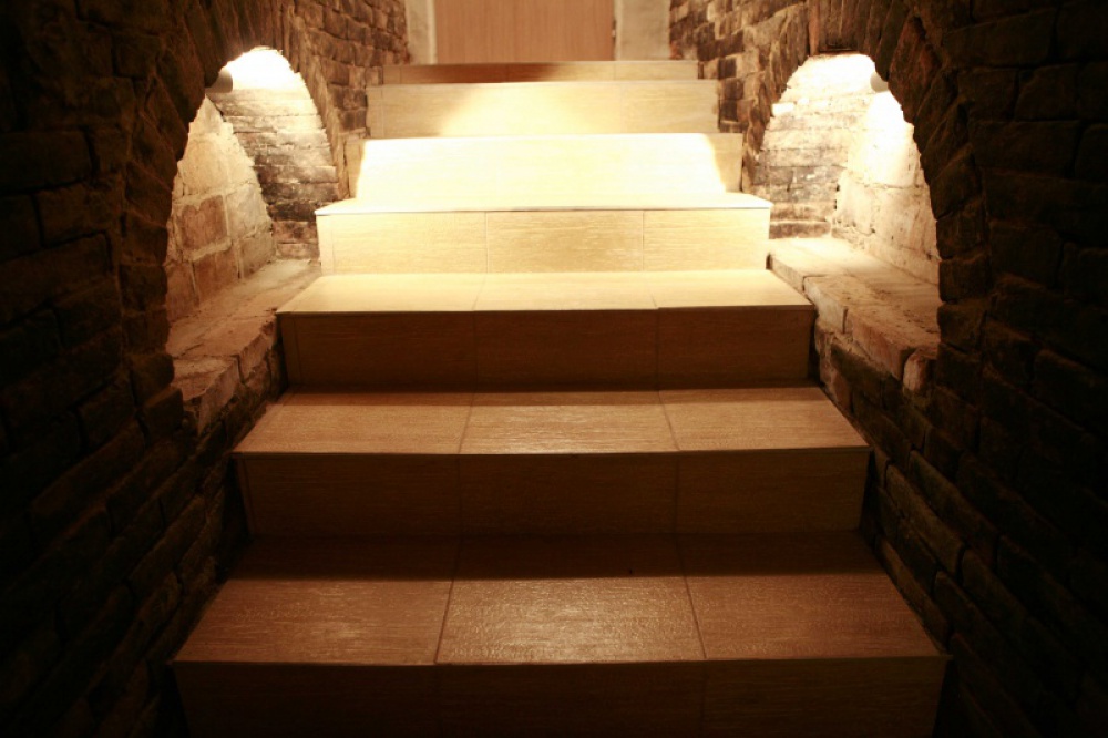 Vinný sklep schody 